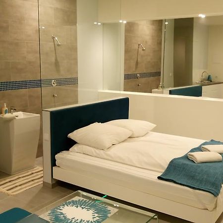 Mirror Apartments 克拉科夫 外观 照片