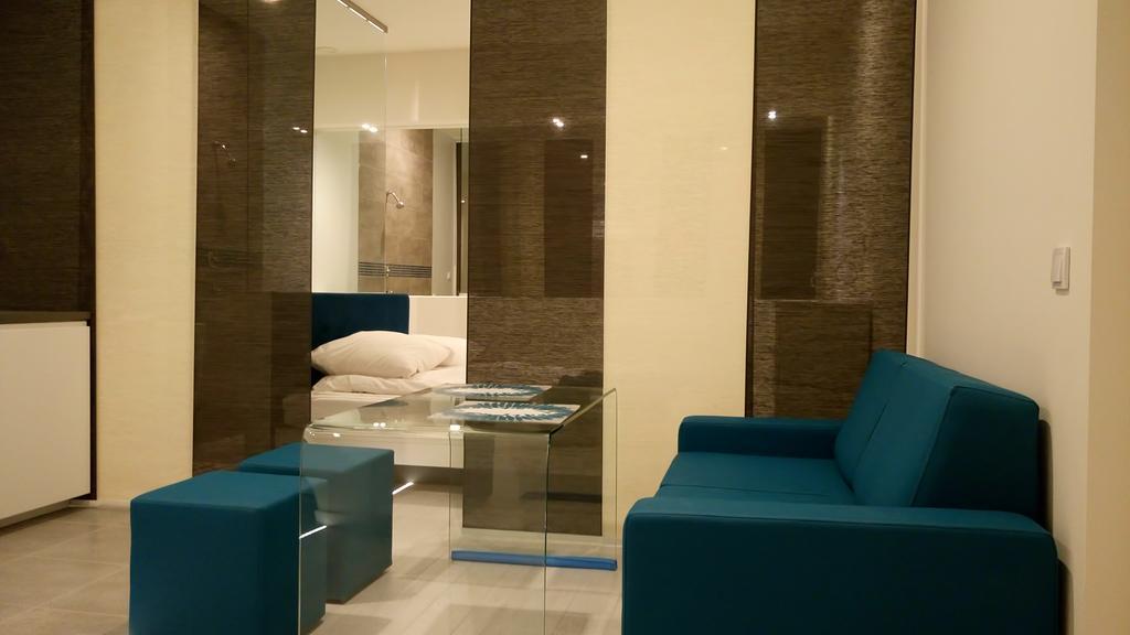 Mirror Apartments 克拉科夫 外观 照片