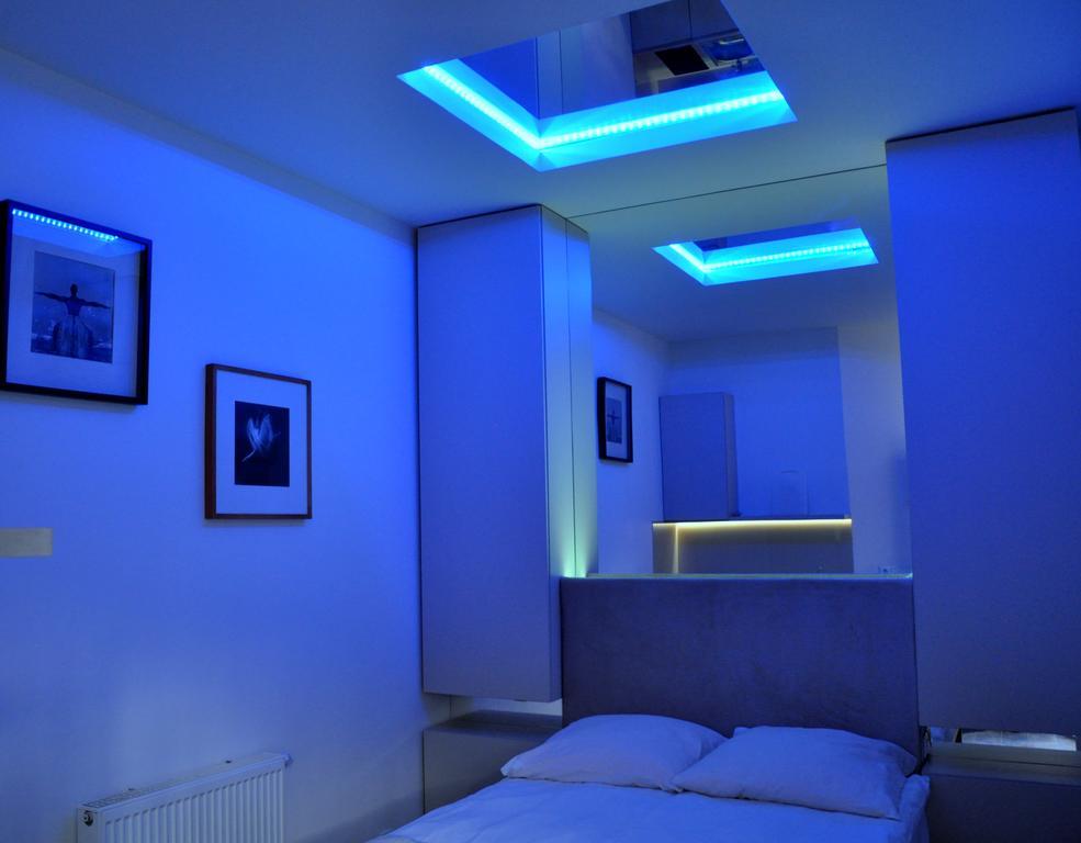 Mirror Apartments 克拉科夫 外观 照片